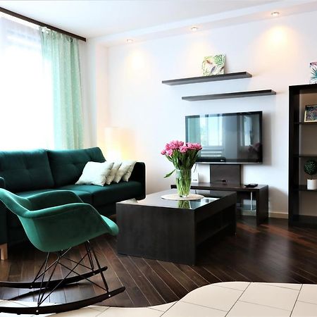 Stylish And Spacious By Cooee Apartments Warszawa Eksteriør billede